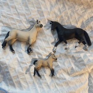 Schleich family set of 3